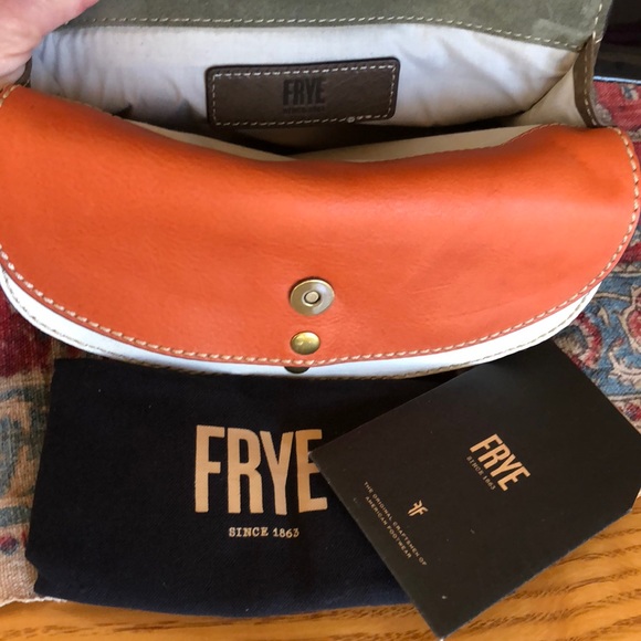 🌟NWT ADELINE WALLET CROSSBODY🌟 CARE CARD+DUSTBAG - Picture 6 of 8